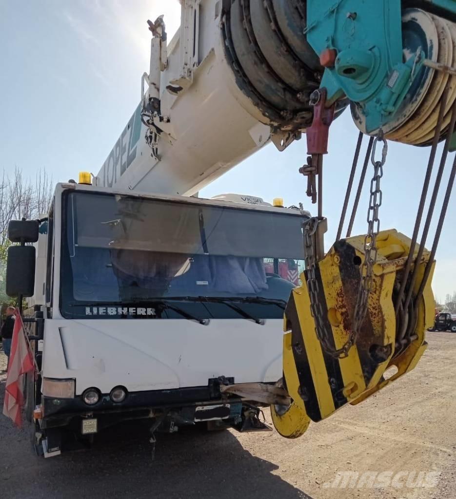 Liebherr LTM 1060-2 All terrain cranes