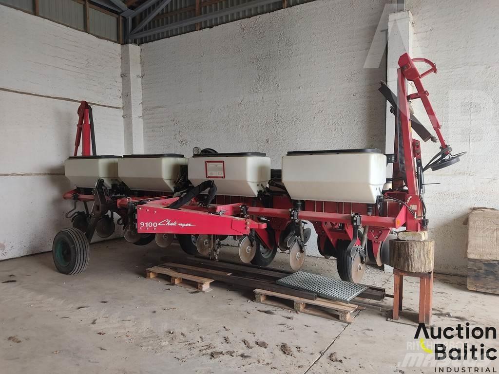 Challenger 9100 Precision sowing machines