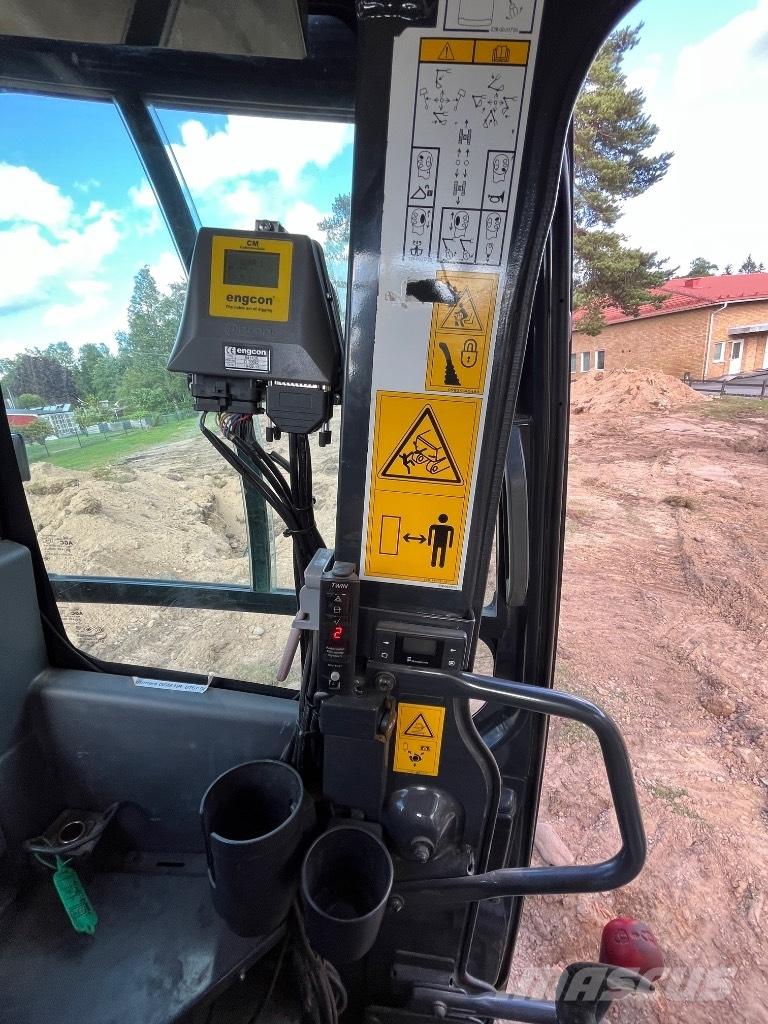 Komatsu PC138US-11 Crawler excavators