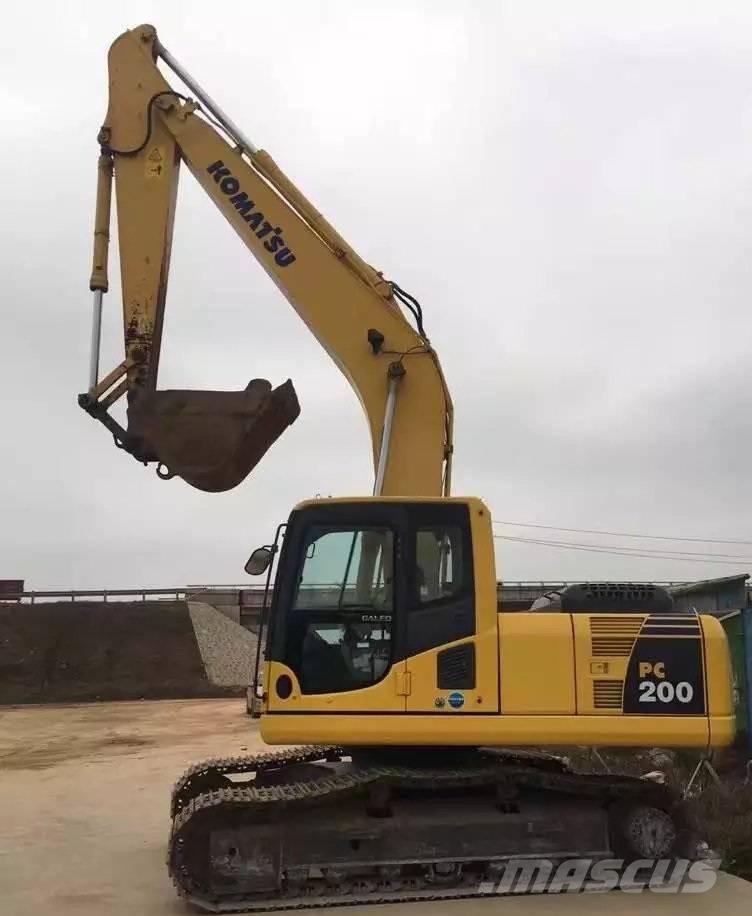 Komatsu PC 200-8 Crawler excavators