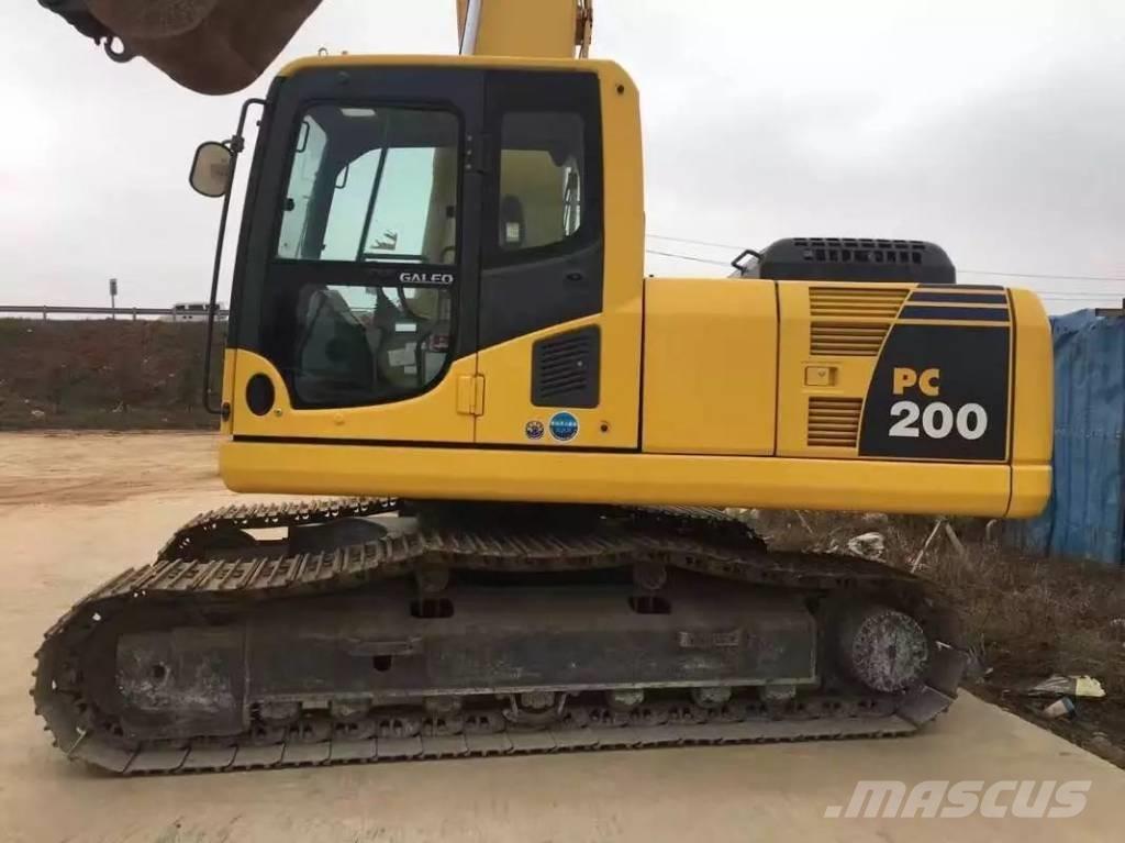 Komatsu PC 200-8 Crawler excavators