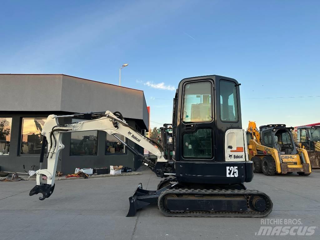 Bobcat E25EM Mini excavators < 7t (Mini diggers)