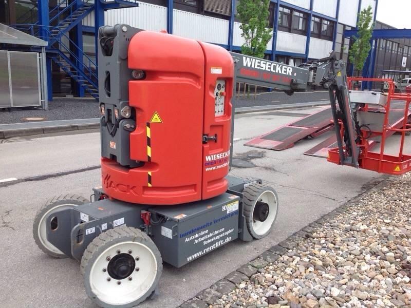 SkyJack SJ 30 ARJE Articulated boom lifts