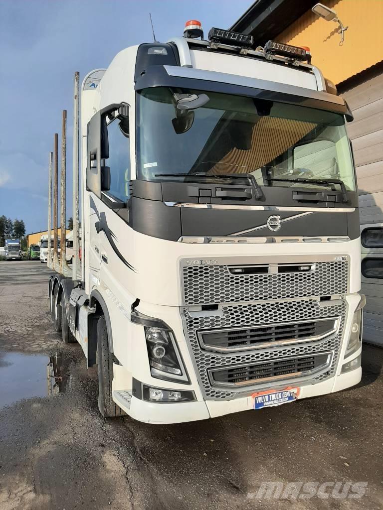 Volvo FH 16 Timber trucks