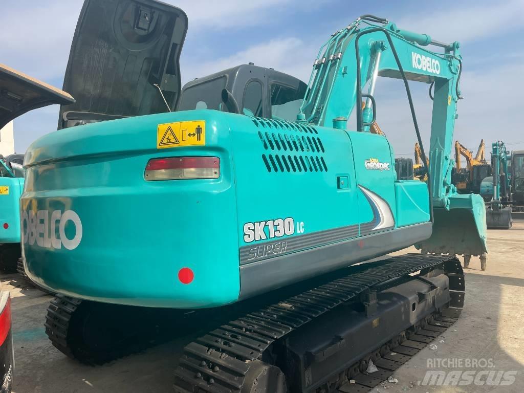 Kobelco 130 Midi excavators  7t - 12t
