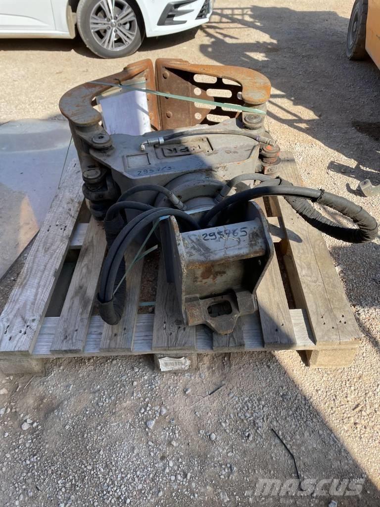 NPK DG-6 Mini excavators < 7t (Mini diggers)