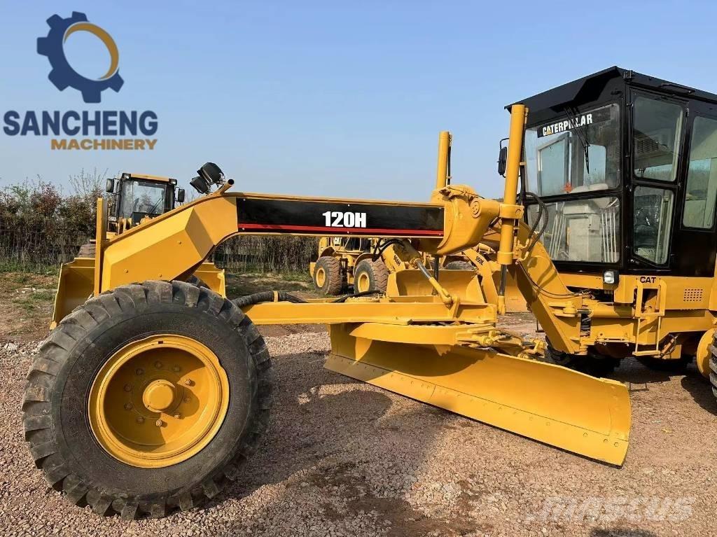 CAT 120H Graders