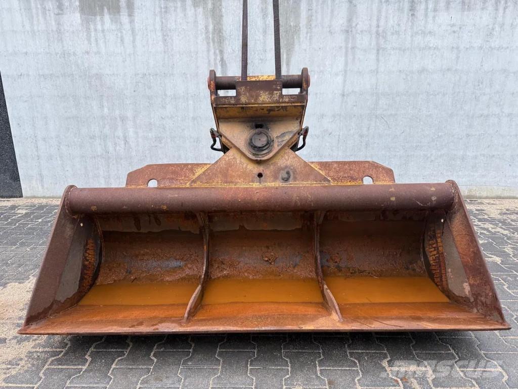  Oil Quick OQ70/55 Buckets