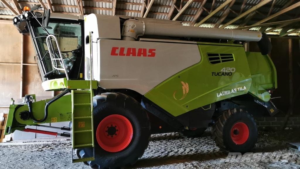 CLAAS Tucano 420 Combine harvesters