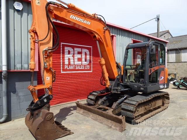 Doosan Solar 75 V Midi excavators  7t - 12t