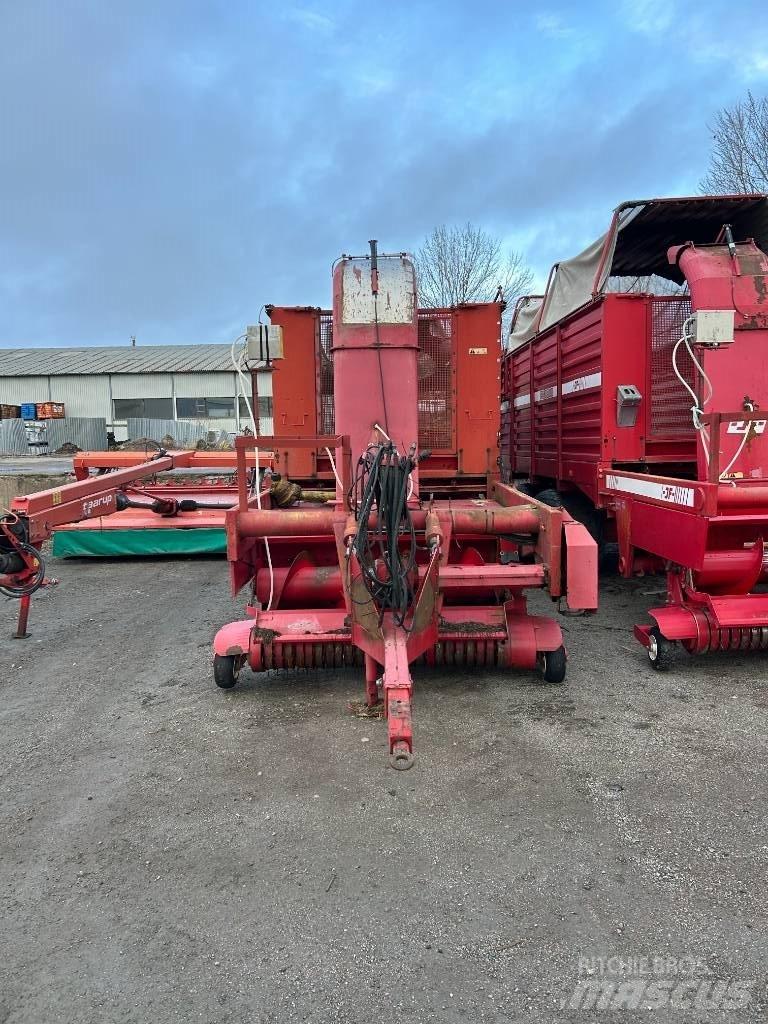 JF ES 3500 Self loading trailers