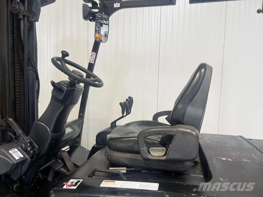 Doosan B50X-5 Electric forklift trucks