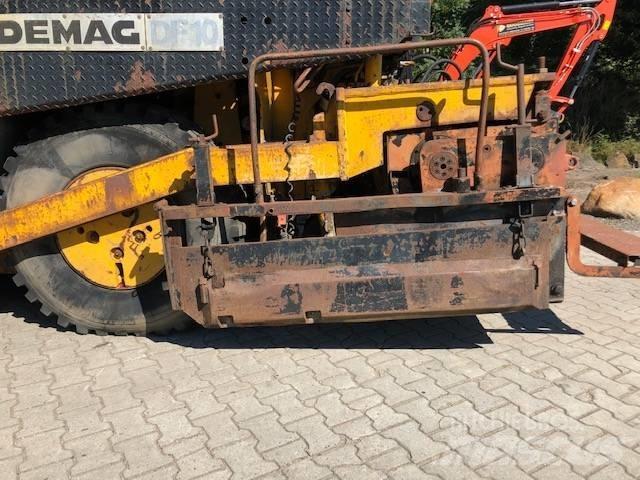 Demag DF 10 Asphalt pavers