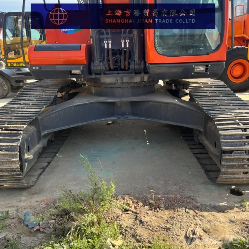 Doosan DX 300 Crawler excavators