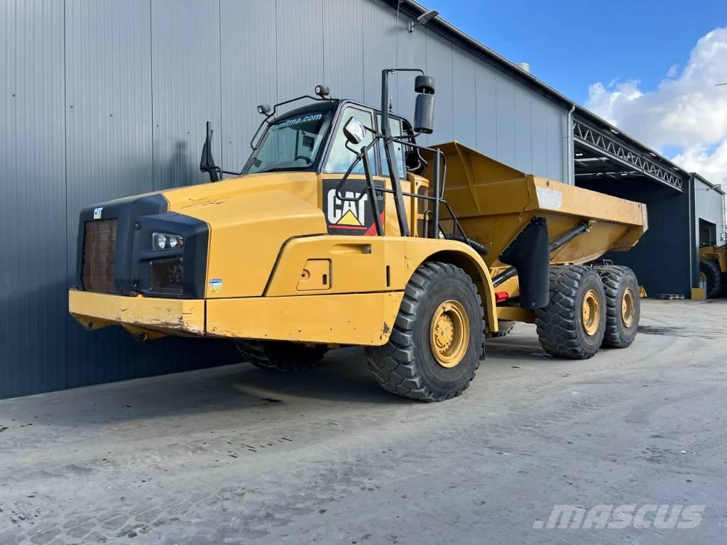CAT 735 | 735B Articulated Dump Trucks (ADTs)