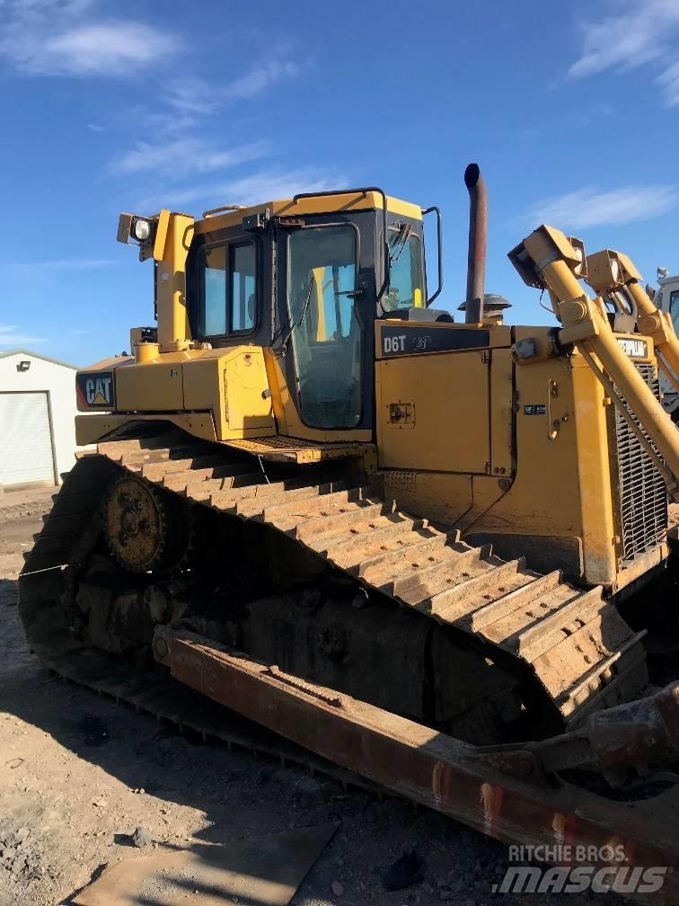 CAT D6T LGP Crawler dozers