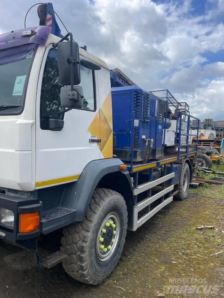 Boart Longyear DB520 Mobile drill rig trucks