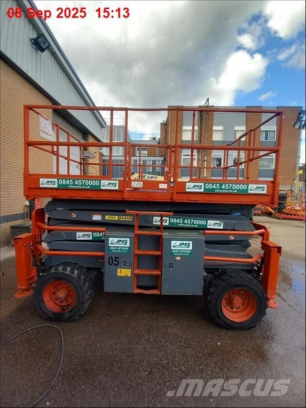 SkyJack SJ 8841 RT Scissor lifts