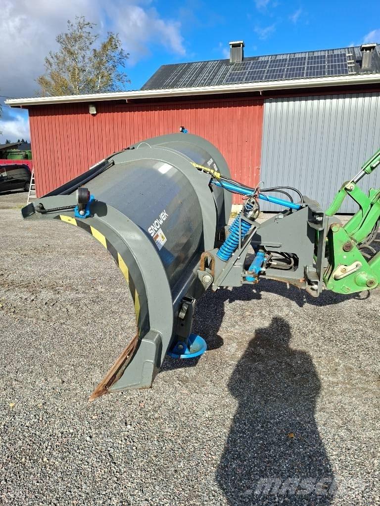 Snowek Alueaura Snow blades and plows