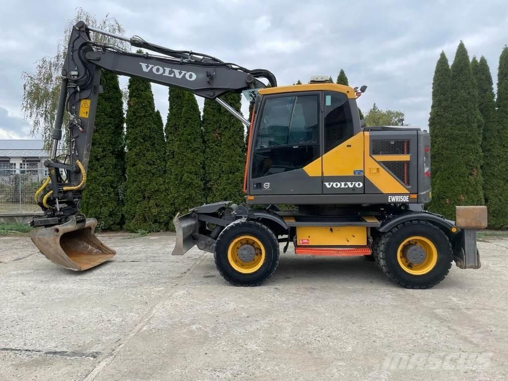 Volvo EWR150 E Wheeled excavators