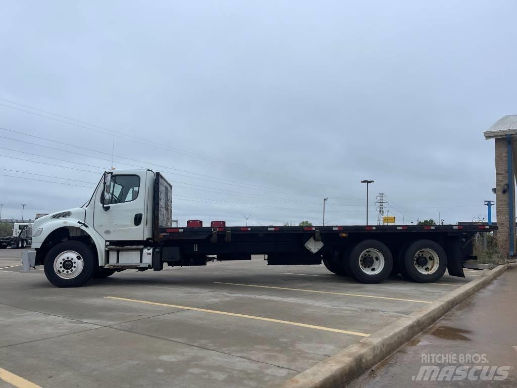 Freightliner M 106 Flatbed / Dropside trucks