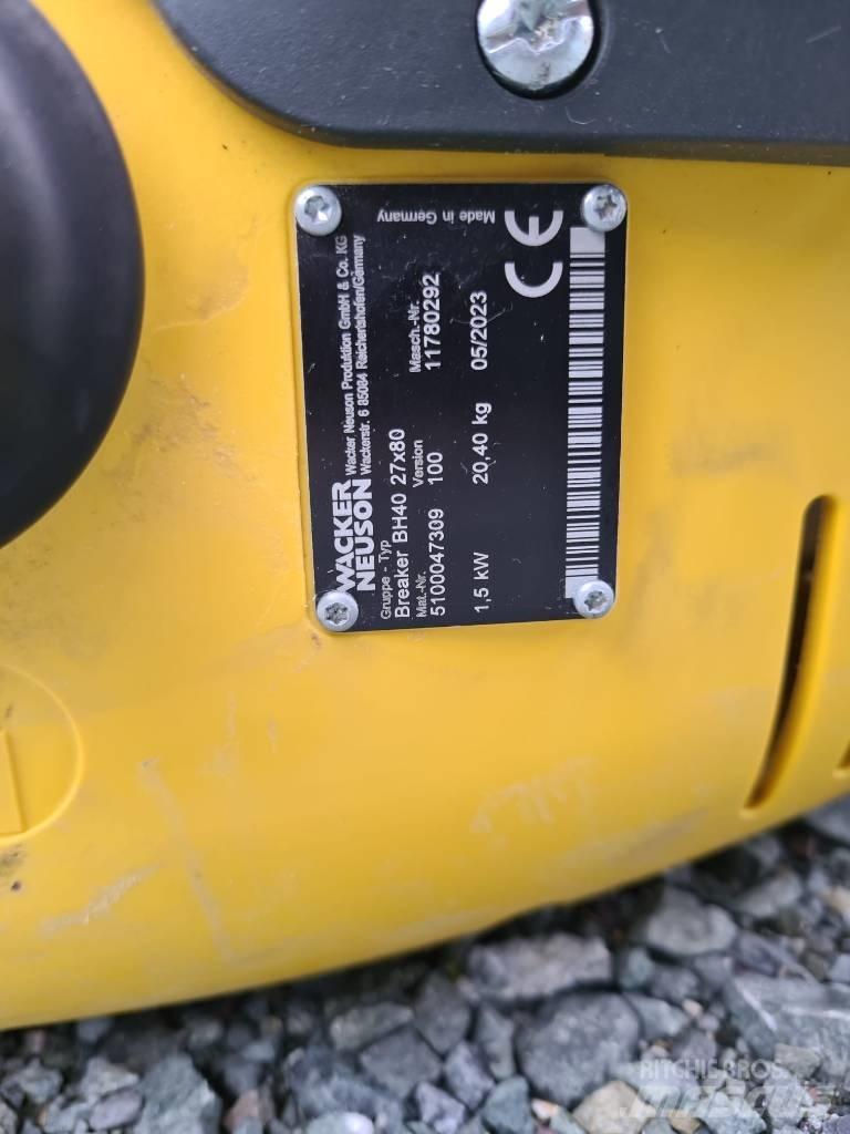 Wacker Neuson BH40 Hammers / Breakers
