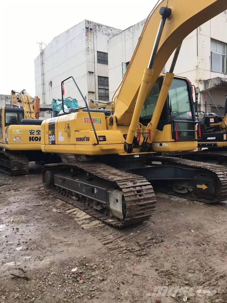 Komatsu PC 200-7 Crawler excavators