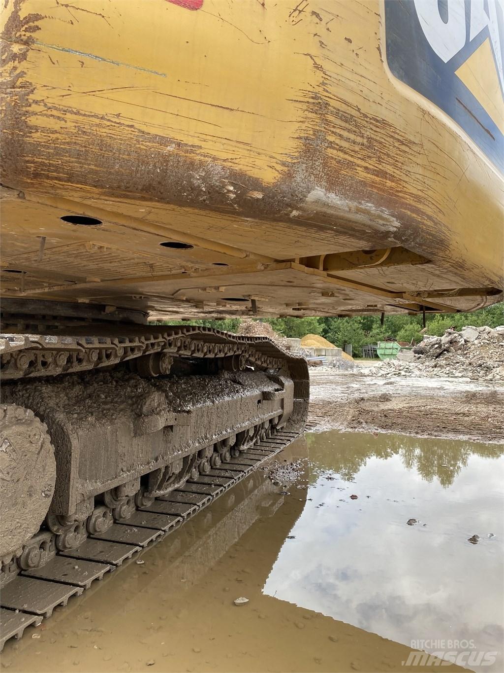 CAT 326 FLN Crawler excavators