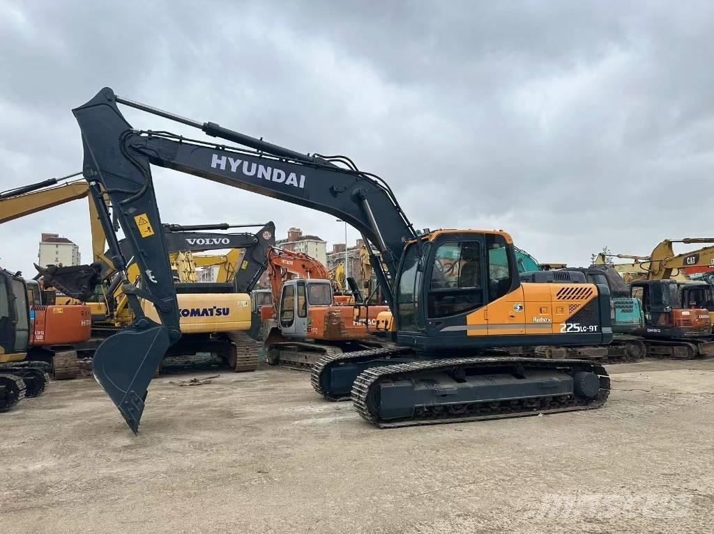 Hyundai 225 LC-9T Crawler excavators