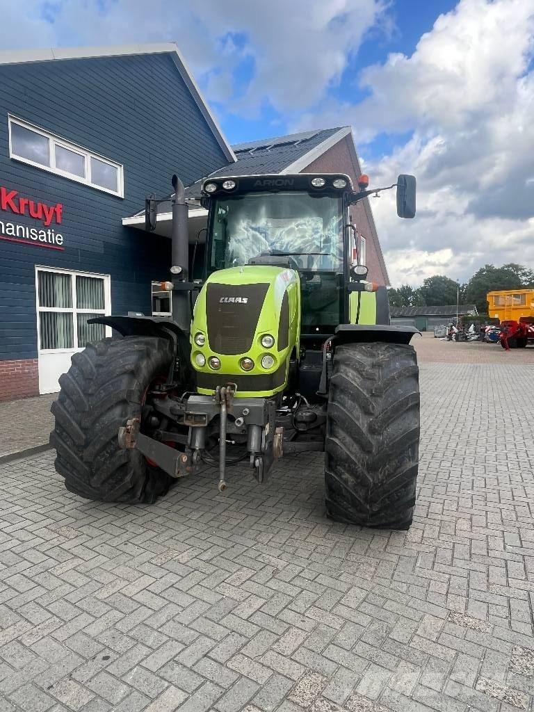 CLAAS Arion 640 Cis Tractors