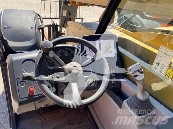 CAT TL943D Telescopic handlers