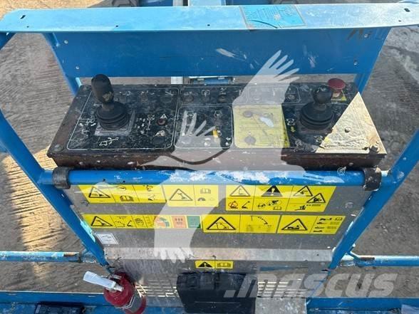 Genie S60X Telescopic boom lifts