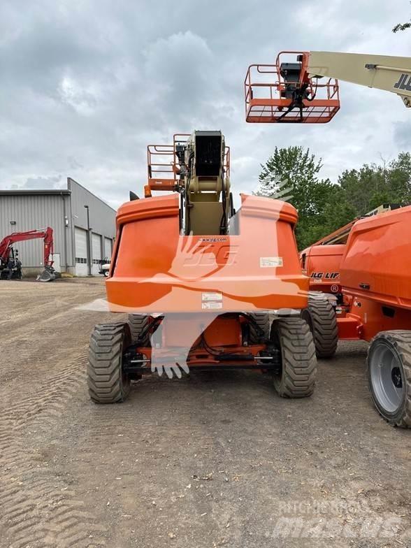 JLG 600S Telescopic boom lifts