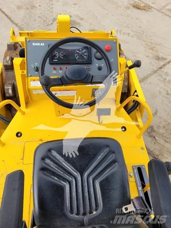 Sakai SV204TB Single drum rollers