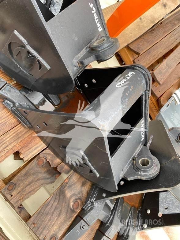 TAG SK17SR-5E Buckets