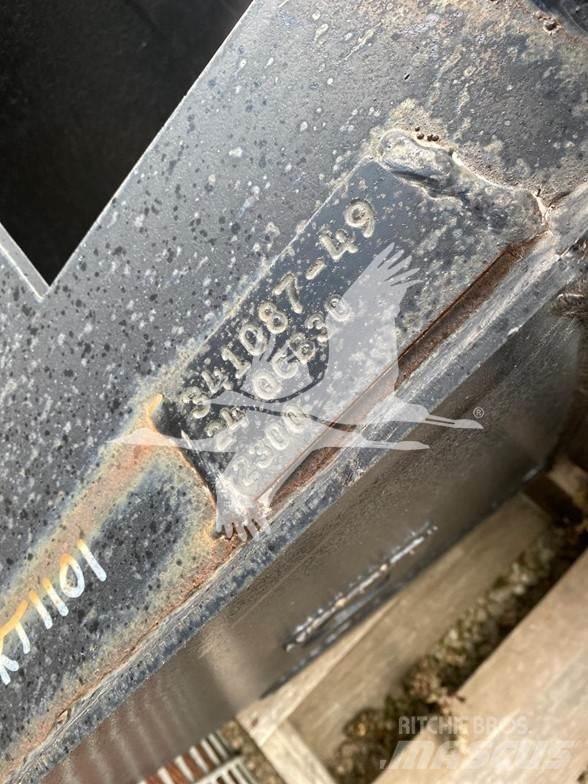 TAG SK85CS-7 Buckets