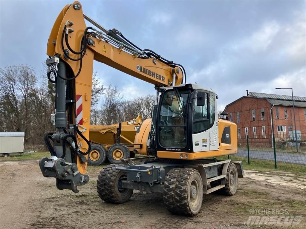 Liebherr A920 Wheeled excavators