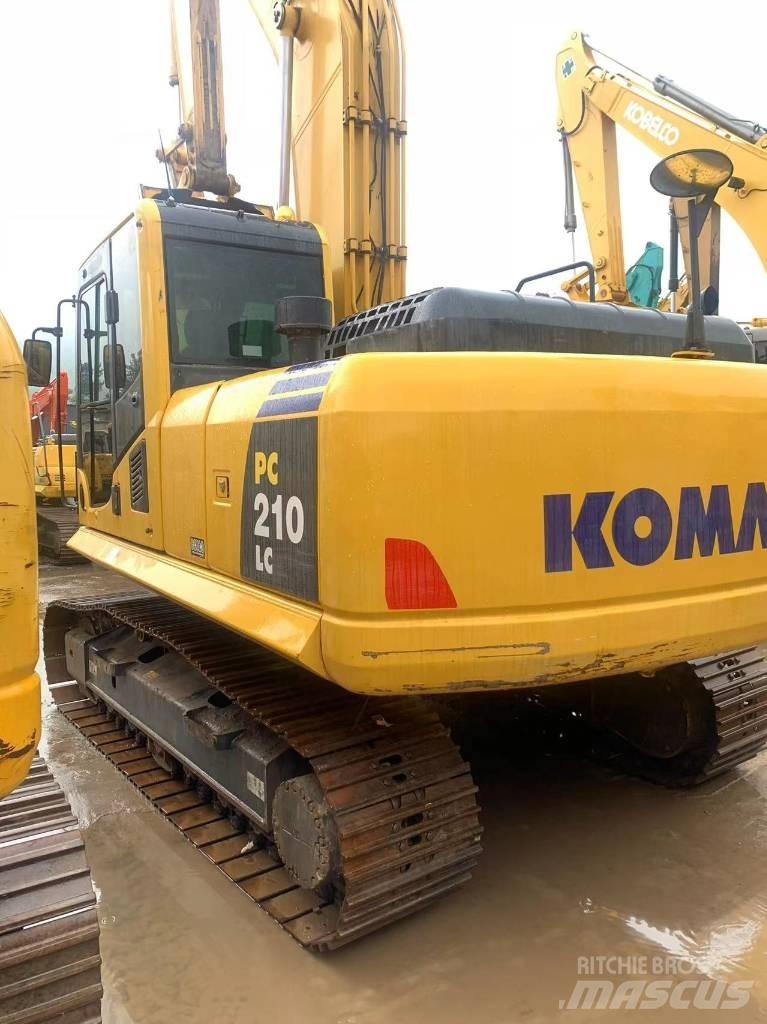 Komatsu PC 210-8 Crawler excavators