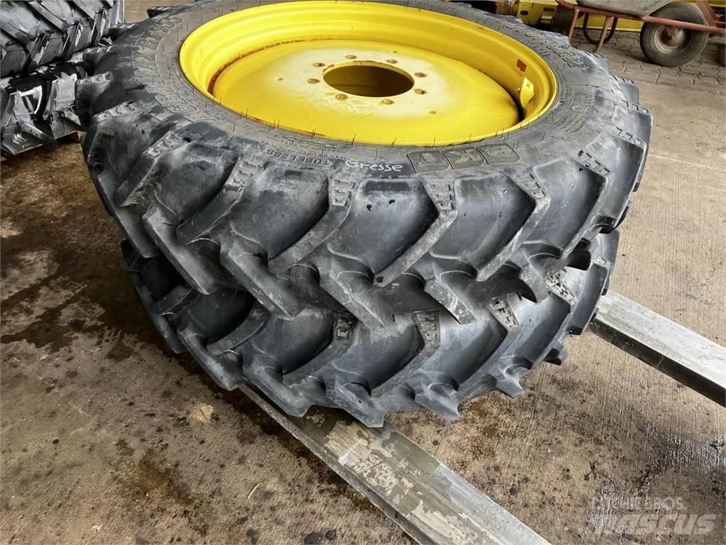 BKT 270/95R32 Tyres, wheels and rims