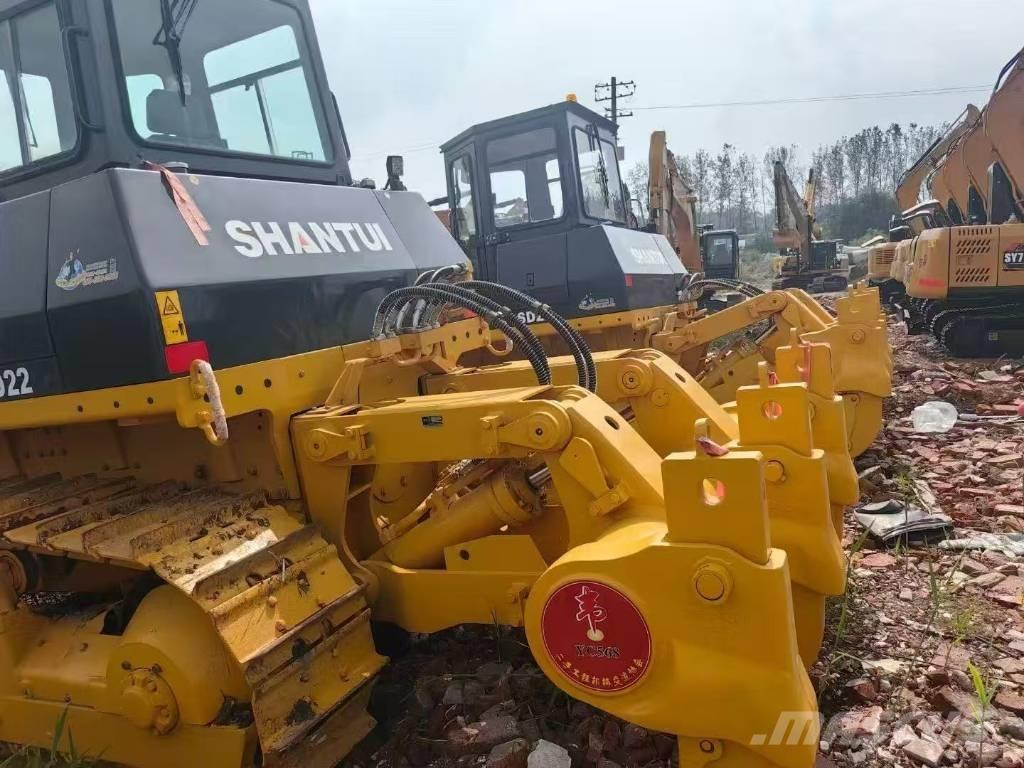 Shantui SD22 Crawler dozers