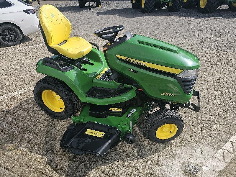 John Deere X590 Mowers
