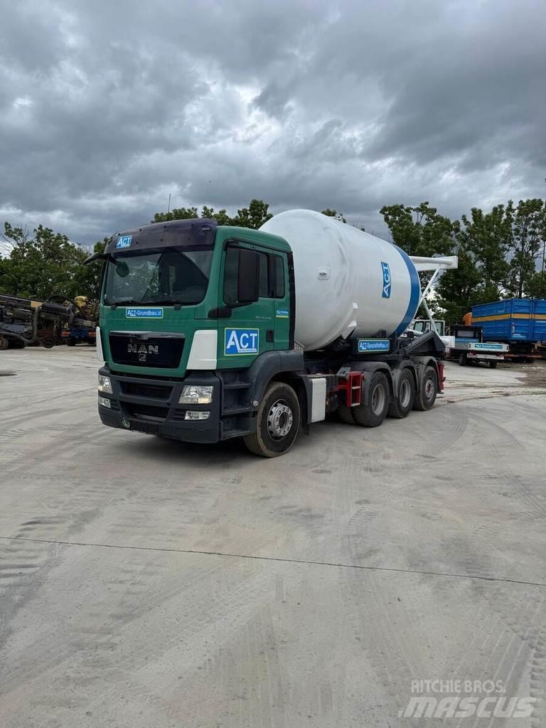 MAN TGS 32 - 440 Skip loader trucks