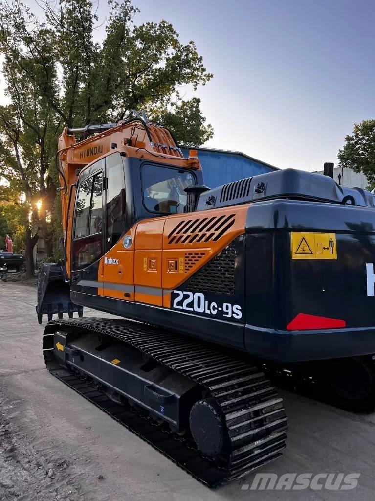 Hyundai 220 LC-9S Crawler excavators