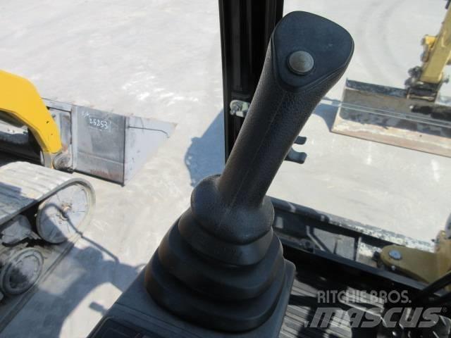 CAT 302.7 D CR Mini excavators < 7t (Mini diggers)