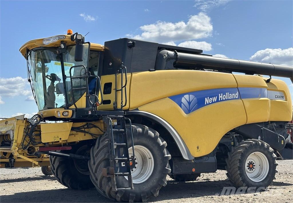 New Holland CX 8080 Combine harvesters