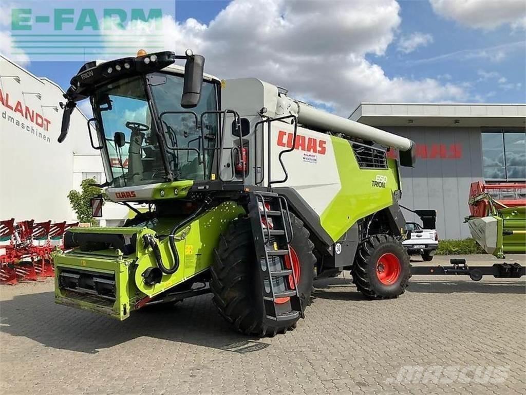 CLAAS trion 650 Combine harvesters