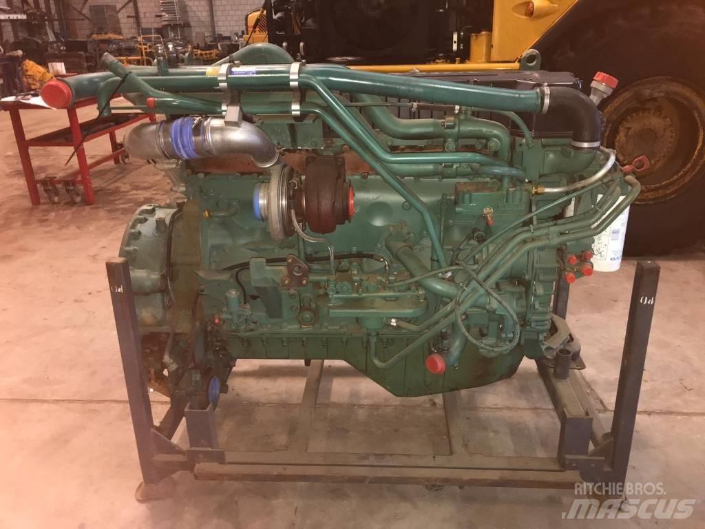 Volvo D12 Engines
