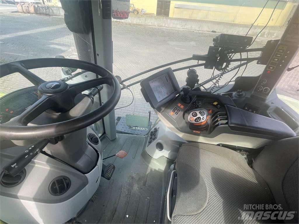 CLAAS AXION 830 Tractors