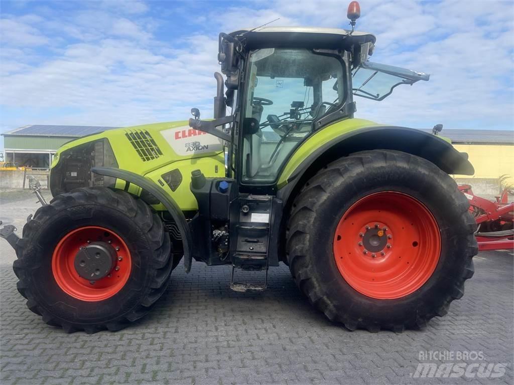 CLAAS AXION 830 Tractors