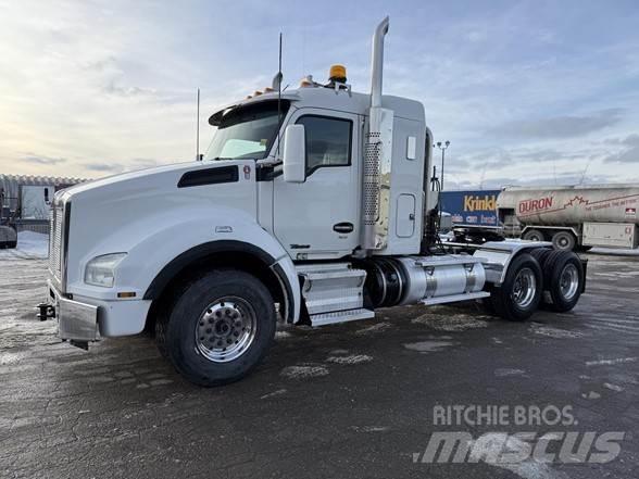 Kenworth T880 Tractor Units